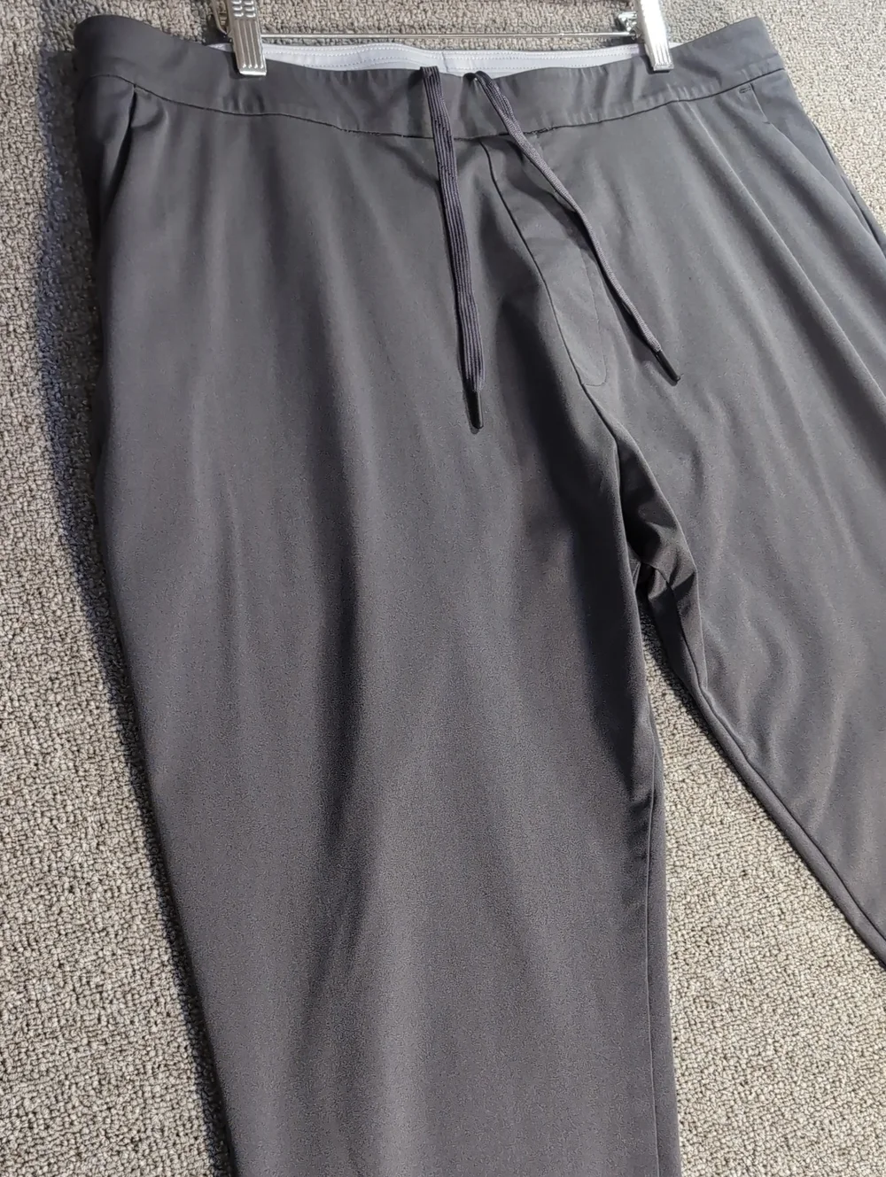 Ministry of Supply Kinetic Jogger Pants in Charcoal Gray Size 38